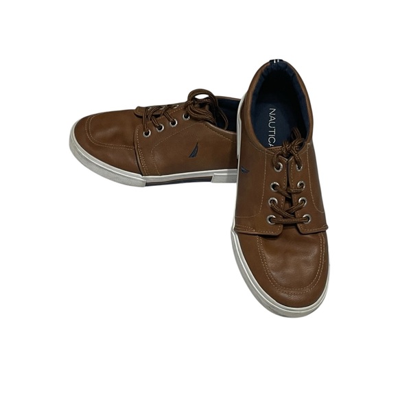 BOYS' NAUTICA CHILDRENS KID BERRIAN‎ MOC TOE SNEAKERS size 4 Brown lace up - Picture 1 of 7